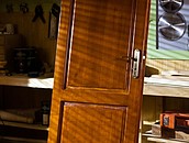 FFiL Śnieżka S.A. Renowacja drewnianych drzwi