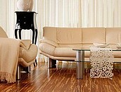 Kopp - podłogi drewniane w salonie