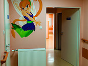 Oddział Dziecięcy Szpitala Specjalistycznego w Brzozowie odmalowany dzięki programowi „Dziecięcy świat w kolorach