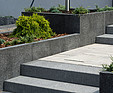 BRUK-BET Elementy betonowe na murki, rabaty i ogrodzenia
