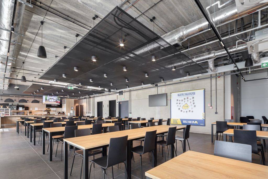 Design i komfort w nowym biurze Makro Cash and Carry zdj. 5