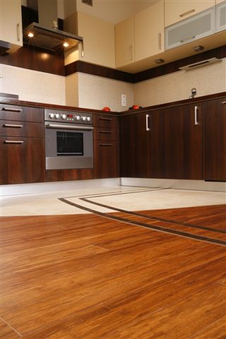 podłogi drewniane w kuchni
