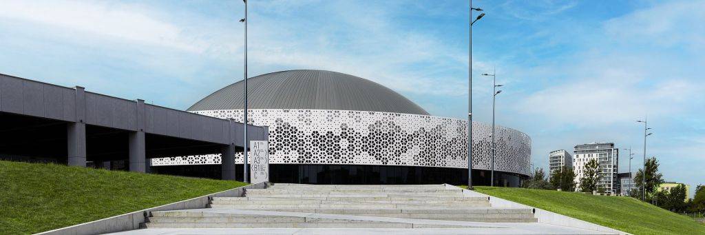 Hala widowiskowo-sportowa „Urania” w Olsztynie - wyjątkowa modernizacja z rozwiązaniami Aluprof zdj. 1